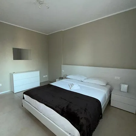 아파트 Maggiore Panoramic Tower