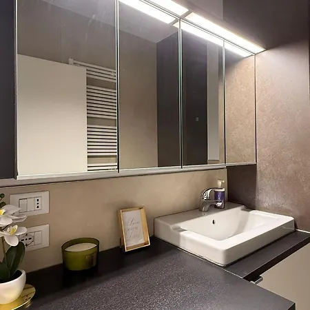 아파트 Maggiore Panoramic Tower 카스텔마조레